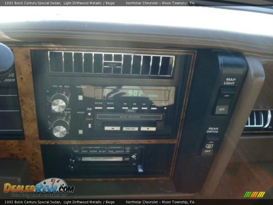 1993 Buick Century Special Sedan Light Driftwood Metallic / Beige Photo #18