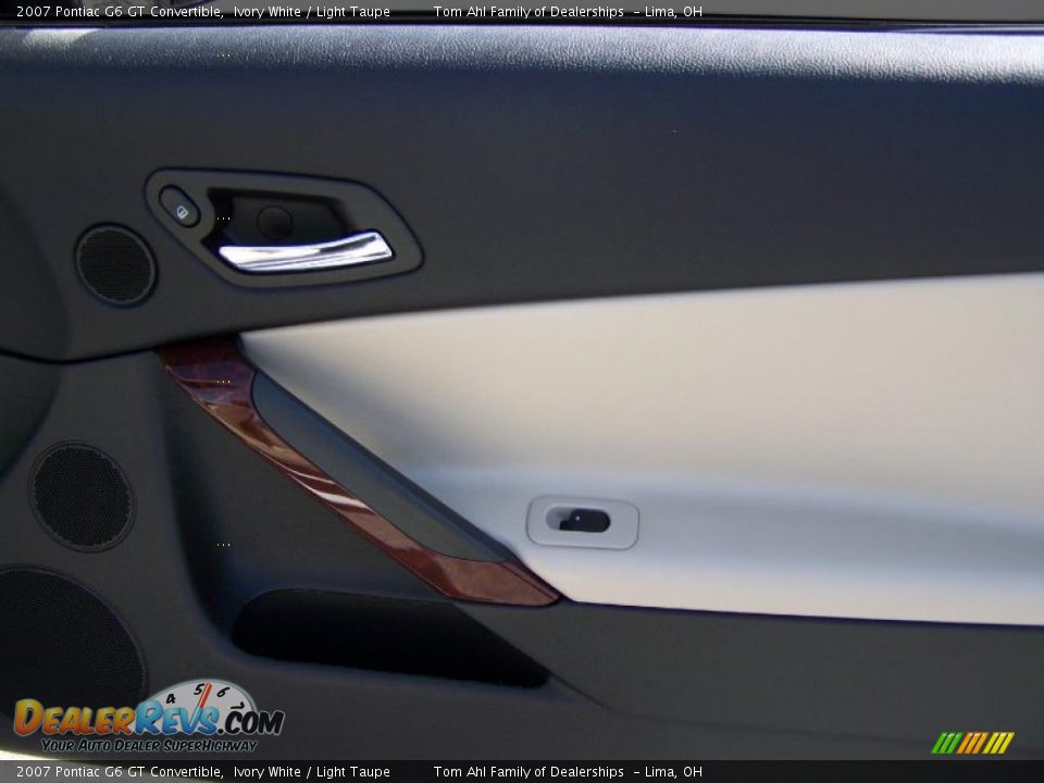 2007 Pontiac G6 GT Convertible Ivory White / Light Taupe Photo #18