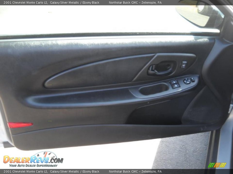2001 Chevrolet Monte Carlo LS Galaxy Silver Metallic / Ebony Black Photo #6