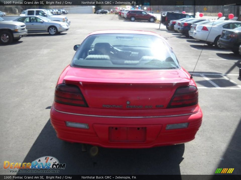 1995 Pontiac Grand Am SE Bright Red / Grey Photo #3
