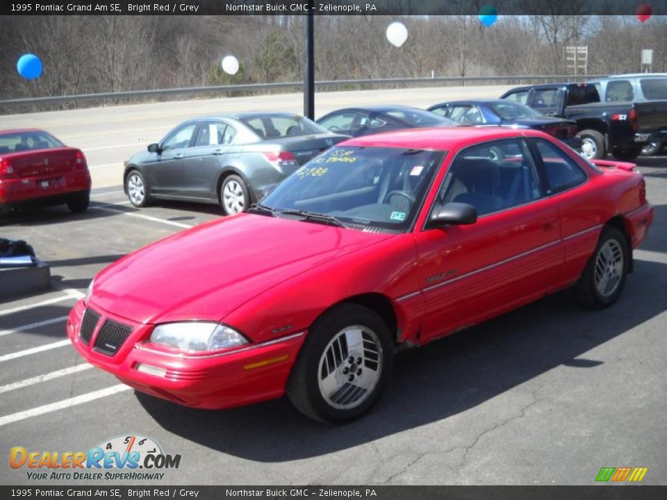 1995 Pontiac Grand Am SE Bright Red / Grey Photo #12