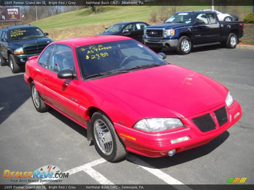 1995 Pontiac Grand Am SE Bright Red / Grey Photo #14