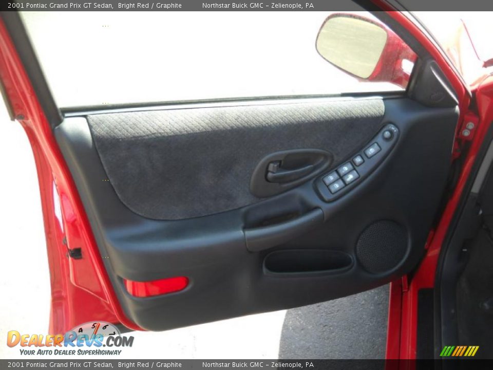 2001 Pontiac Grand Prix GT Sedan Bright Red / Graphite Photo #6