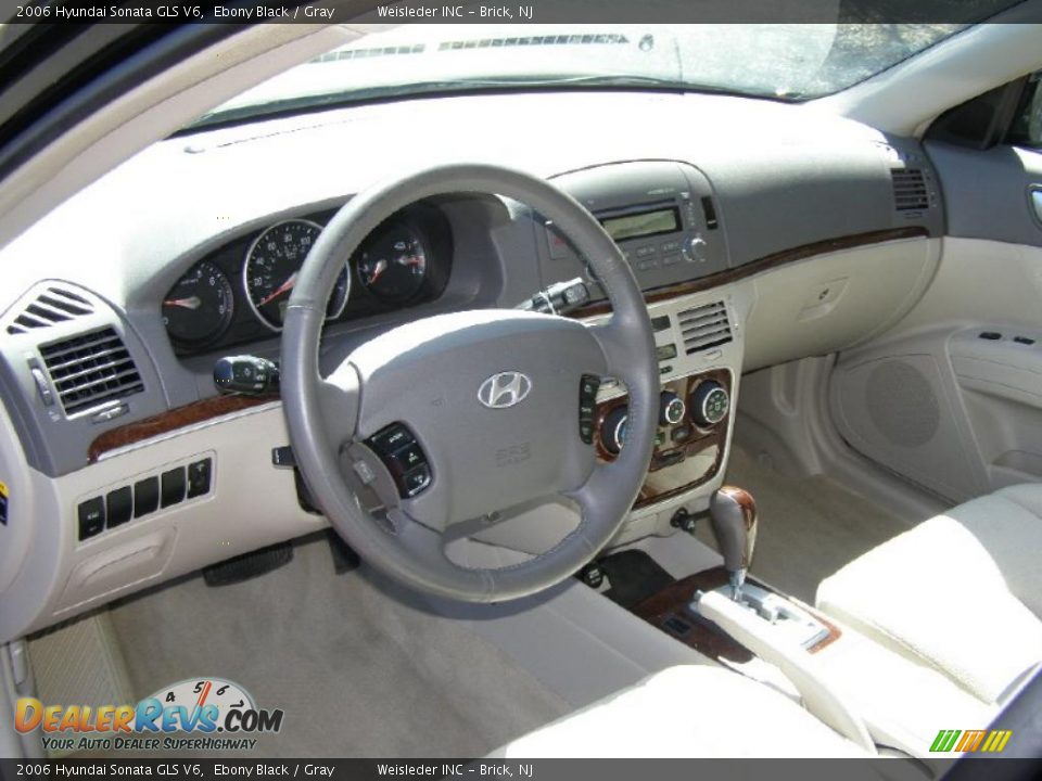 2006 Hyundai Sonata GLS V6 Ebony Black / Gray Photo #10