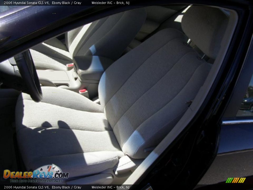 2006 Hyundai Sonata GLS V6 Ebony Black / Gray Photo #13