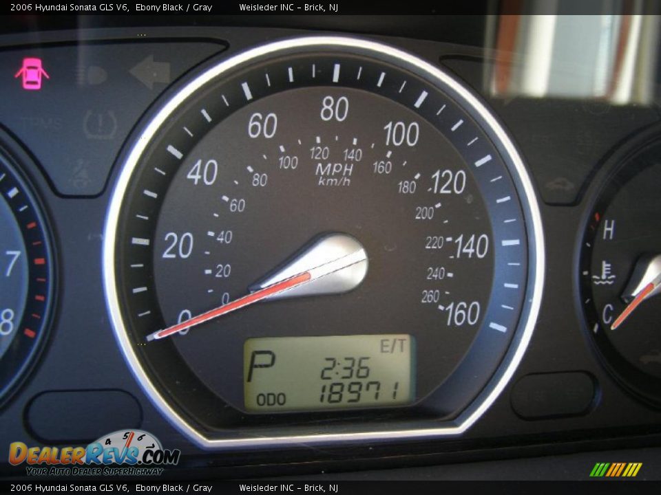 2006 Hyundai Sonata GLS V6 Ebony Black / Gray Photo #17