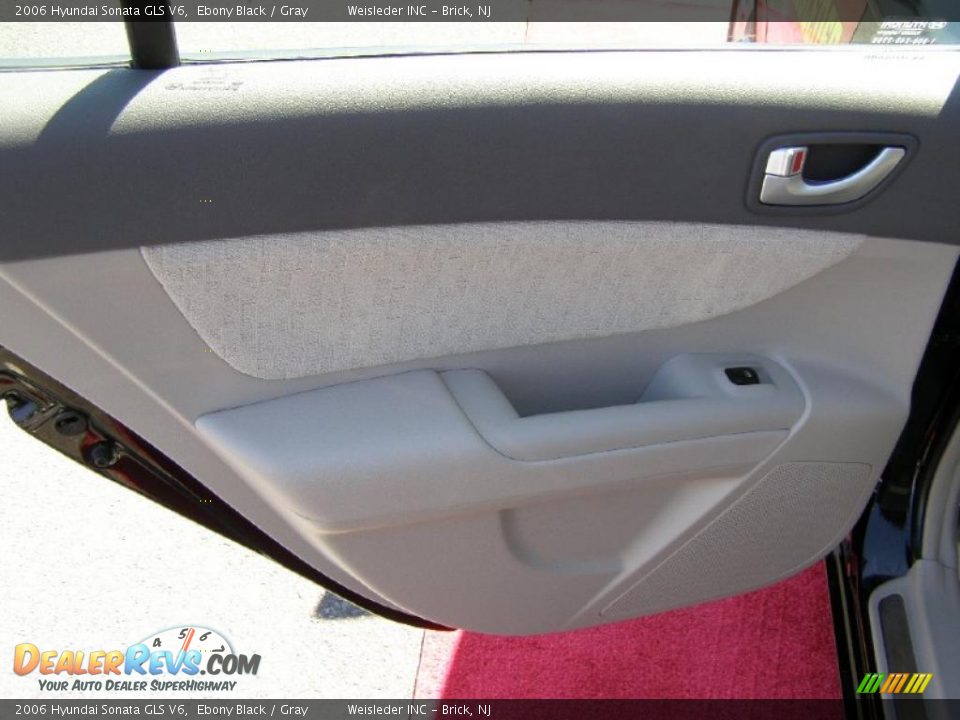 2006 Hyundai Sonata GLS V6 Ebony Black / Gray Photo #18