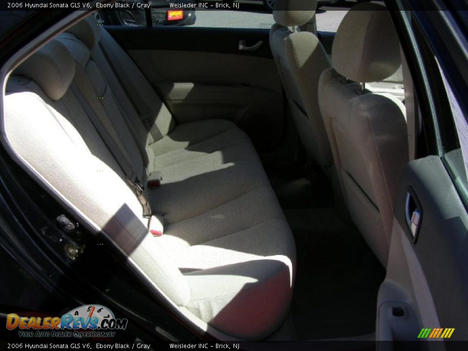 2006 Hyundai Sonata GLS V6 Ebony Black / Gray Photo #23