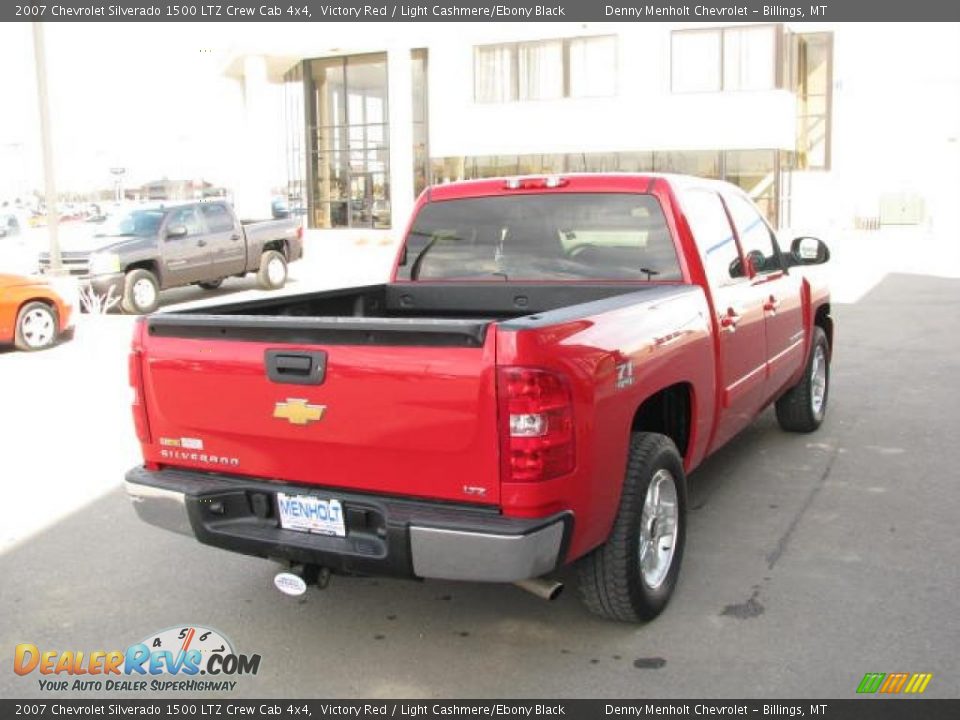 2007 Chevrolet Silverado 1500 LTZ Crew Cab 4x4 Victory Red / Light Cashmere/Ebony Black Photo #10