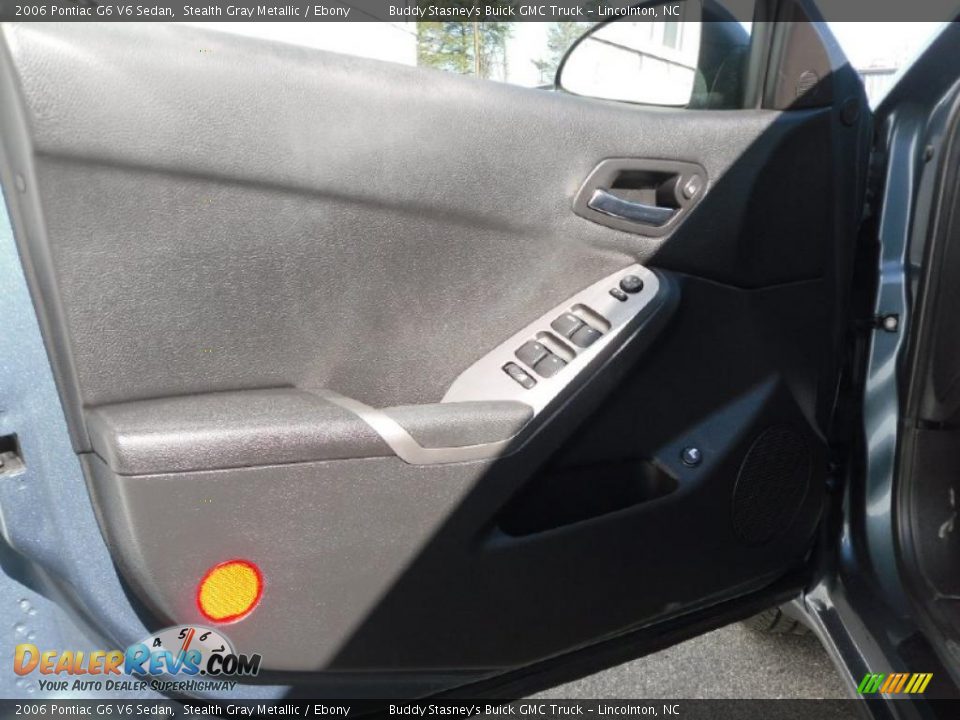 2006 Pontiac G6 V6 Sedan Stealth Gray Metallic / Ebony Photo #11