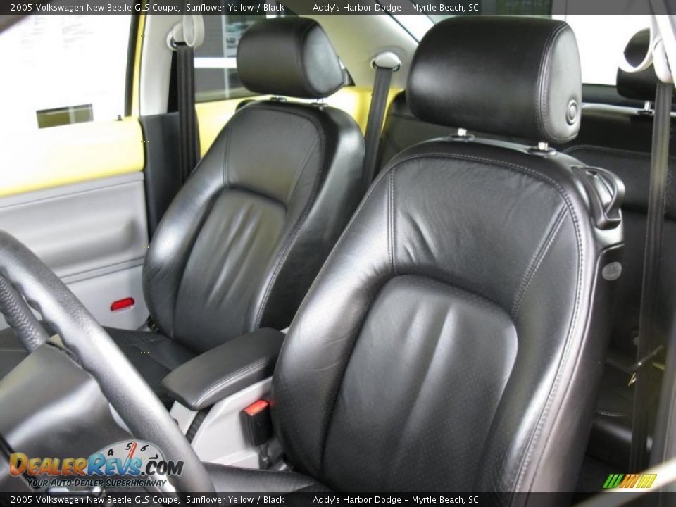 2005 Volkswagen New Beetle GLS Coupe Sunflower Yellow / Black Photo #11