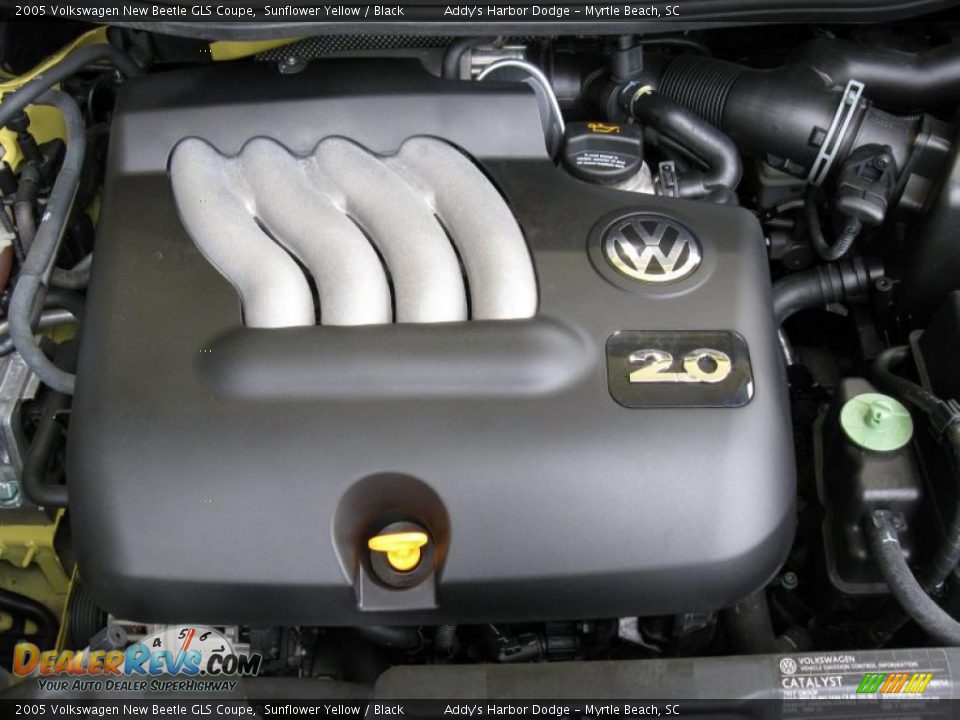 2005 Volkswagen New Beetle GLS Coupe Sunflower Yellow / Black Photo #26