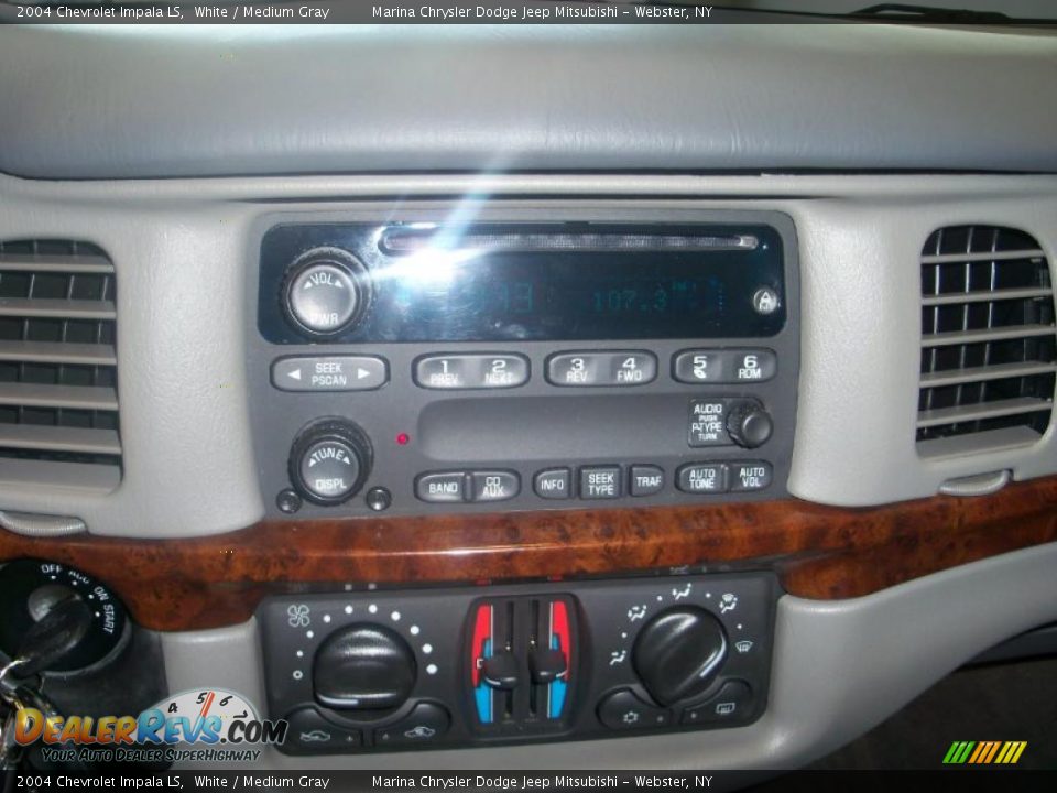 2004 Chevrolet Impala LS White / Medium Gray Photo #4