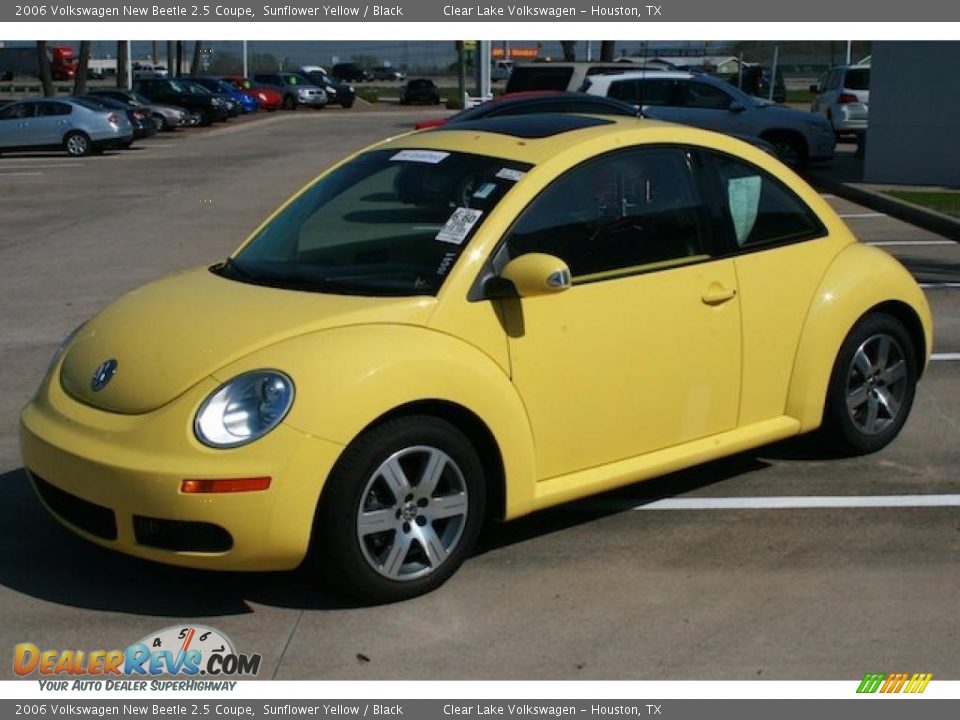 2006 Volkswagen New Beetle 2.5 Coupe Sunflower Yellow / Black Photo #4