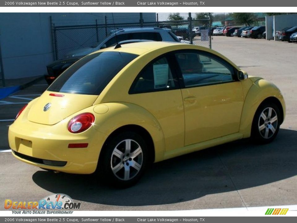 2006 Volkswagen New Beetle 2.5 Coupe Sunflower Yellow / Black Photo #10