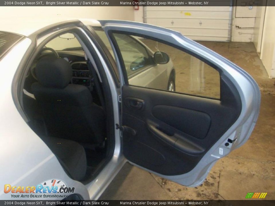 2004 Dodge Neon SXT Bright Silver Metallic / Dark Slate Gray Photo #16
