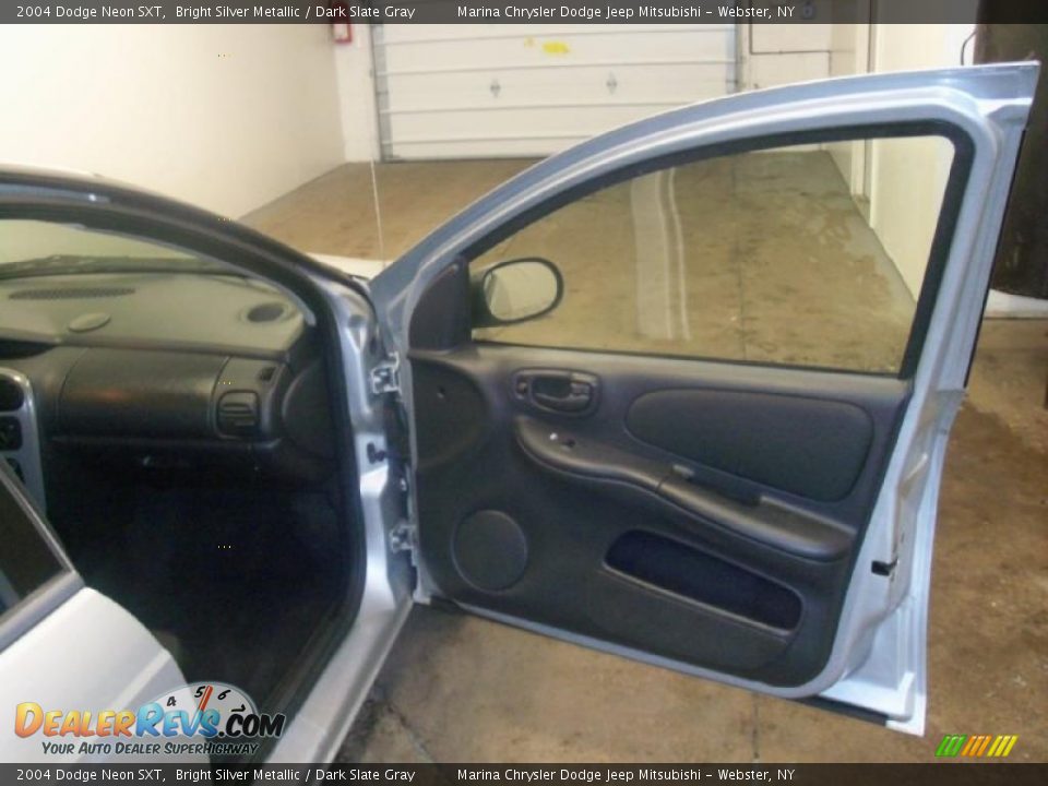 2004 Dodge Neon SXT Bright Silver Metallic / Dark Slate Gray Photo #18