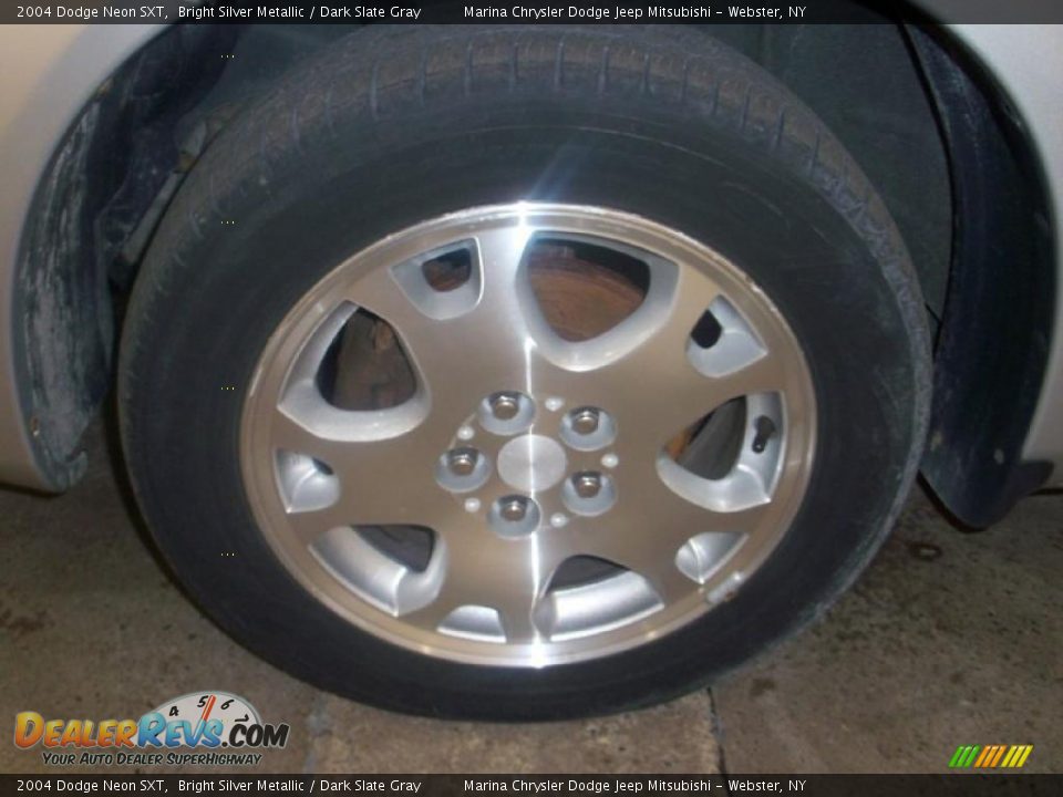 2004 Dodge Neon SXT Bright Silver Metallic / Dark Slate Gray Photo #20