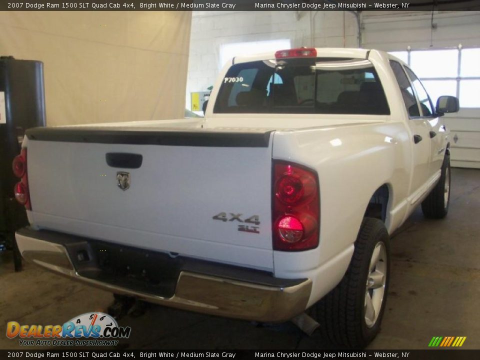 2007 Dodge Ram 1500 SLT Quad Cab 4x4 Bright White / Medium Slate Gray Photo #8