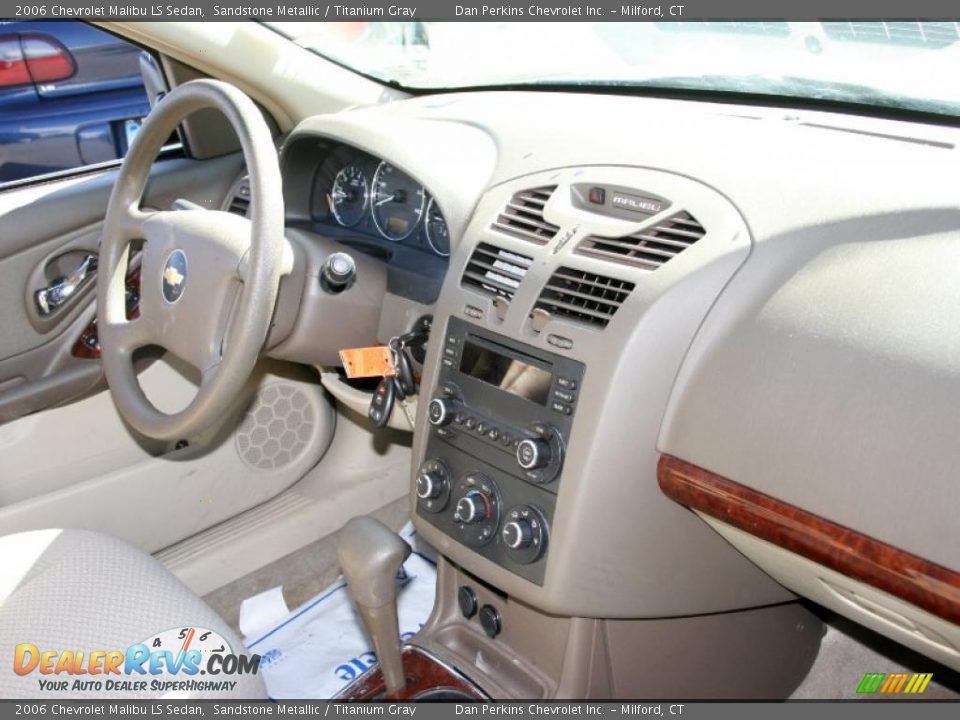 2006 Chevrolet Malibu LS Sedan Sandstone Metallic / Titanium Gray Photo #9