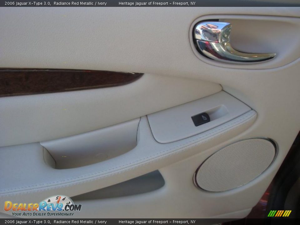 2006 Jaguar X-Type 3.0 Radiance Red Metallic / Ivory Photo #15