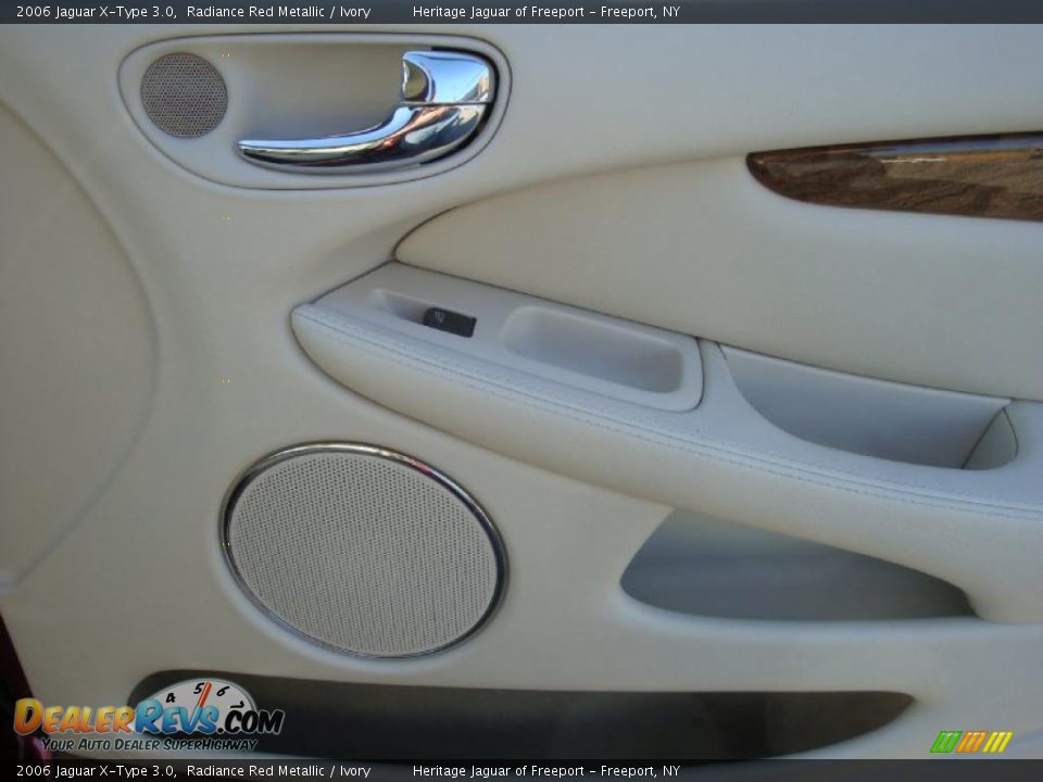 2006 Jaguar X-Type 3.0 Radiance Red Metallic / Ivory Photo #23