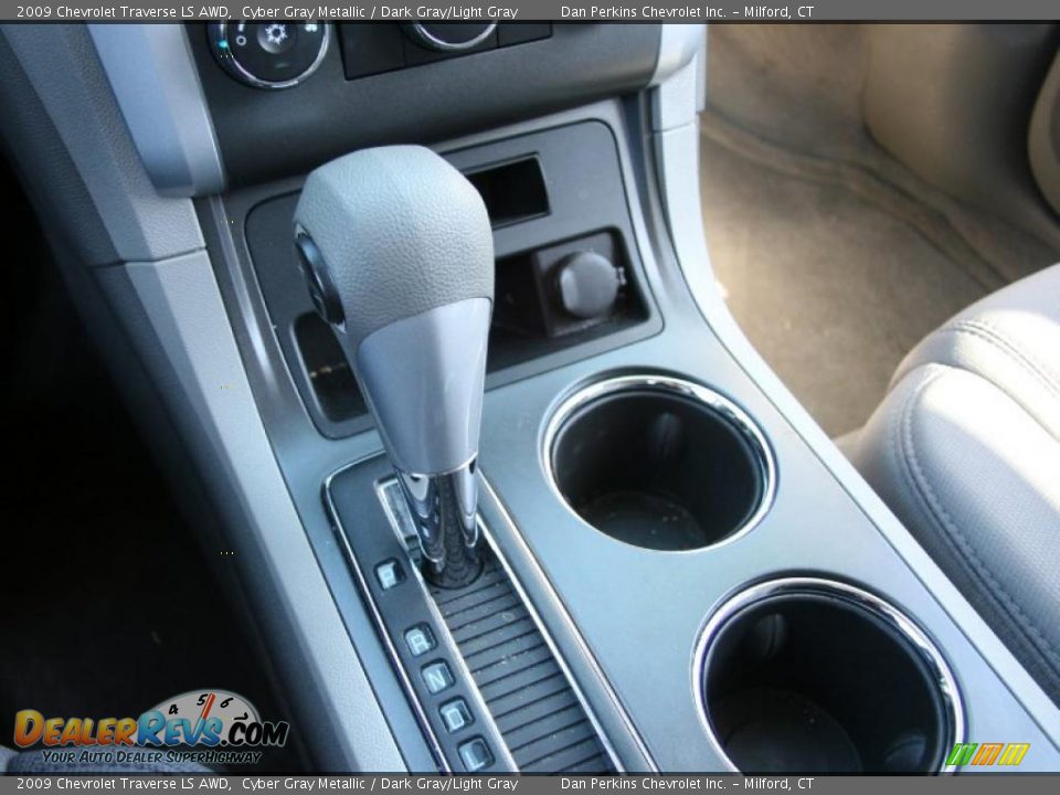 2009 Chevrolet Traverse LS AWD Cyber Gray Metallic / Dark Gray/Light Gray Photo #12