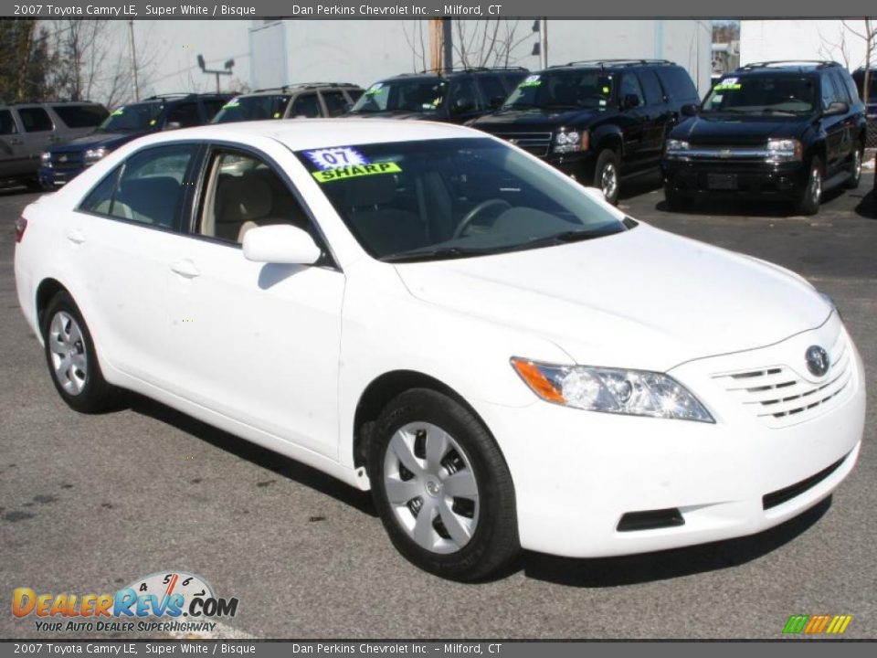 2007 Toyota Camry LE Super White / Bisque Photo #3