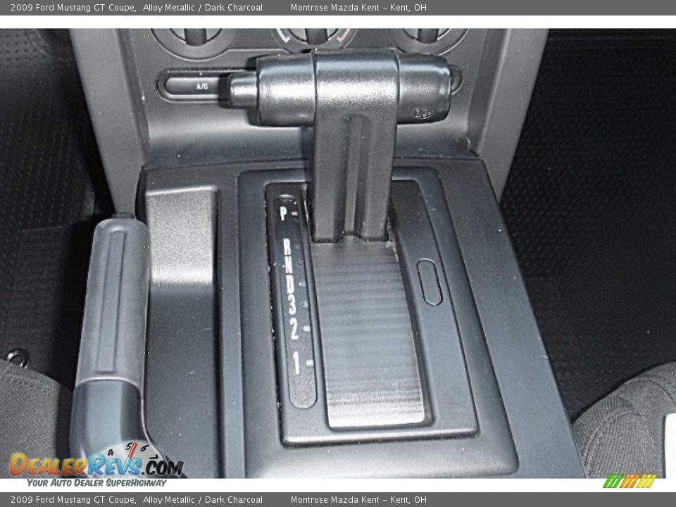 2009 Ford Mustang GT Coupe Alloy Metallic / Dark Charcoal Photo #9