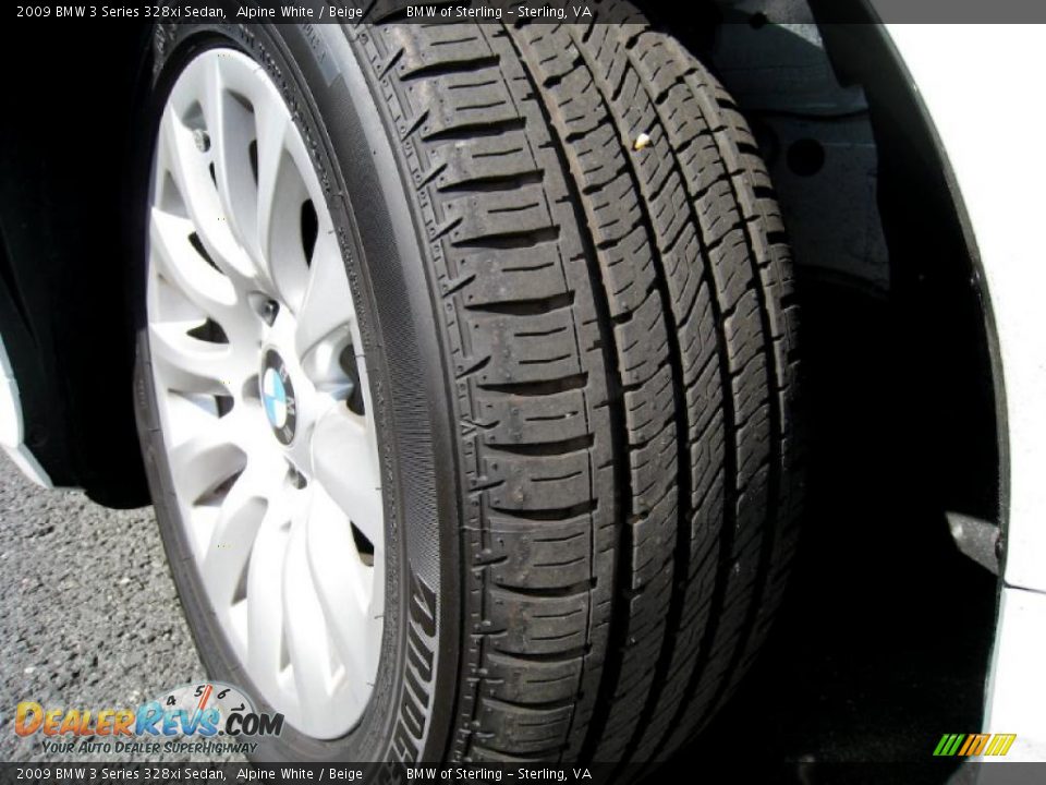 2009 BMW 3 Series 328xi Sedan Alpine White / Beige Photo #16