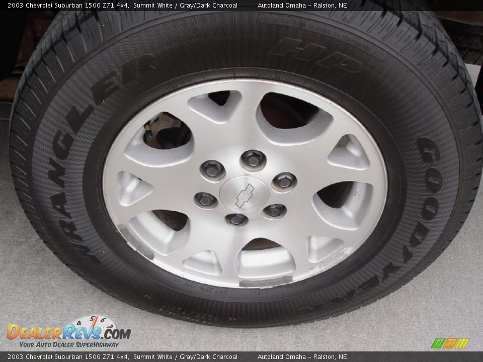 2003 Chevrolet Suburban 1500 Z71 4x4 Summit White / Gray/Dark Charcoal Photo #20