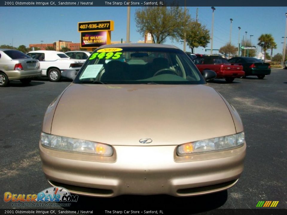 2001 Oldsmobile Intrigue GX Sandstone / Neutral Photo #2