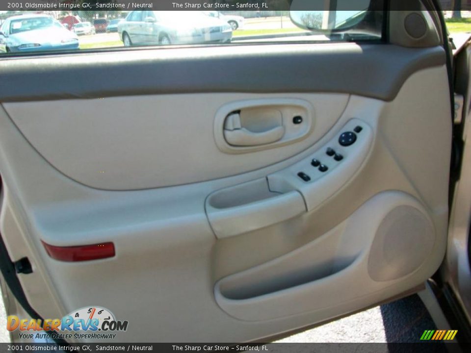 2001 Oldsmobile Intrigue GX Sandstone / Neutral Photo #9