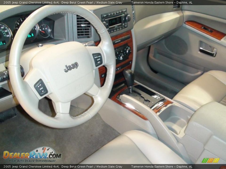 2005 Jeep Grand Cherokee Limited 4x4 Deep Beryl Green Pearl / Medium Slate Gray Photo #14