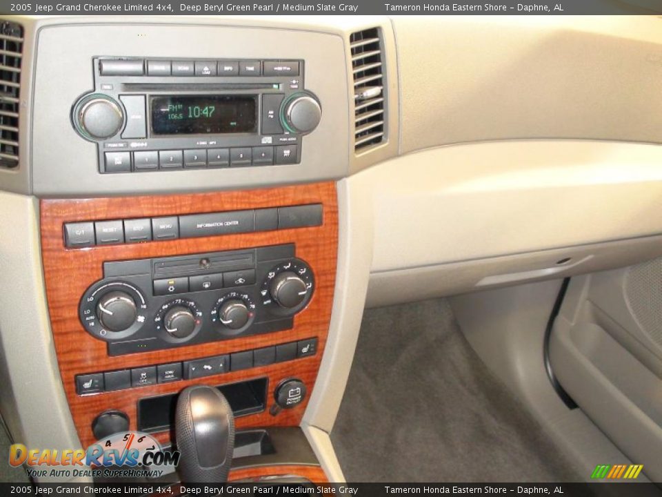 2005 Jeep Grand Cherokee Limited 4x4 Deep Beryl Green Pearl / Medium Slate Gray Photo #20