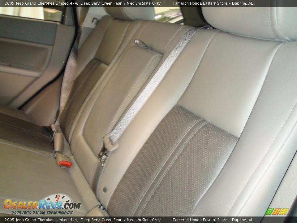 2005 Jeep Grand Cherokee Limited 4x4 Deep Beryl Green Pearl / Medium Slate Gray Photo #28