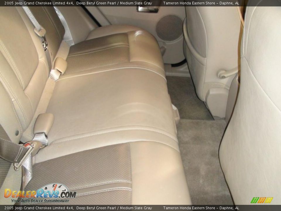 2005 Jeep Grand Cherokee Limited 4x4 Deep Beryl Green Pearl / Medium Slate Gray Photo #29