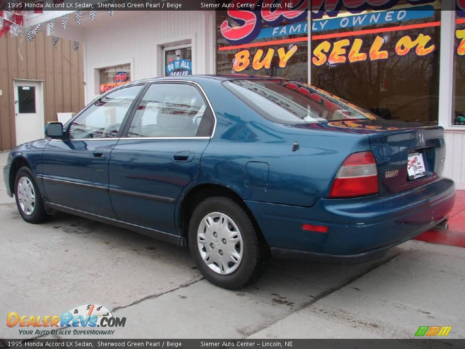 1995 Honda Accord LX Sedan Sherwood Green Pearl / Beige Photo #2