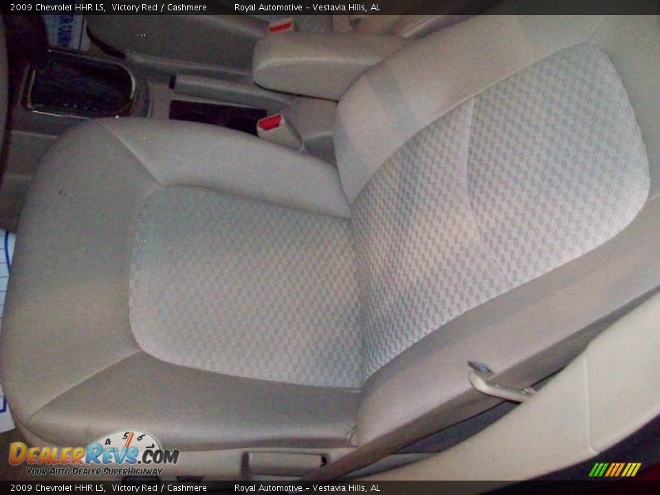 2009 Chevrolet HHR LS Victory Red / Cashmere Photo #13