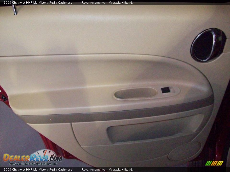 2009 Chevrolet HHR LS Victory Red / Cashmere Photo #18