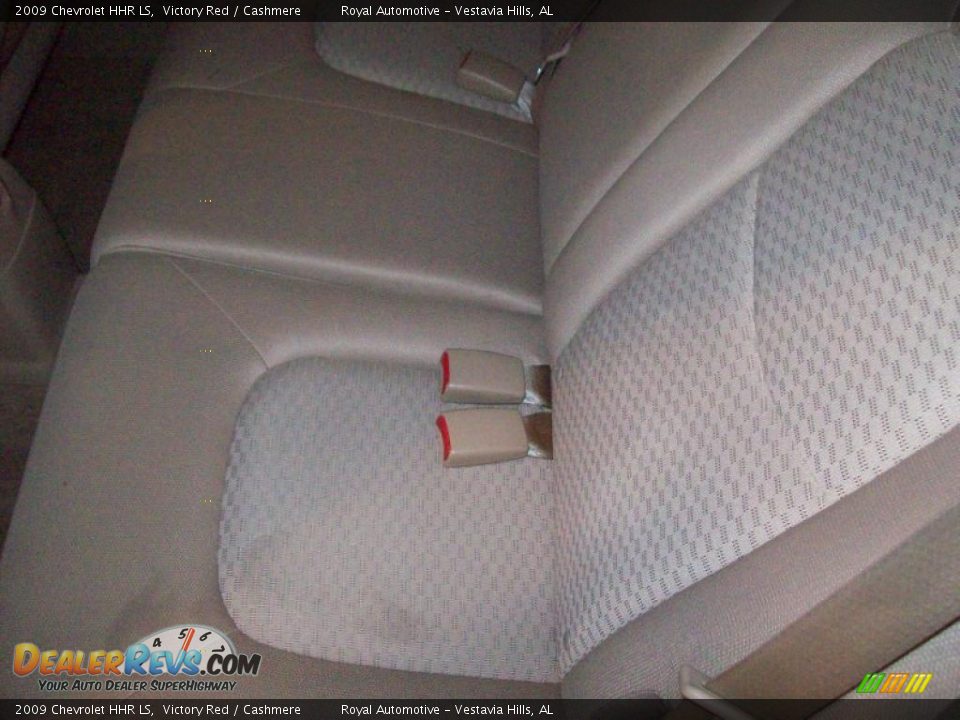 2009 Chevrolet HHR LS Victory Red / Cashmere Photo #20