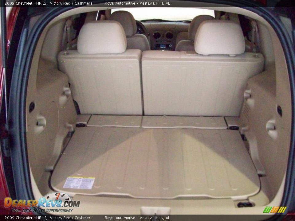 2009 Chevrolet HHR LS Victory Red / Cashmere Photo #21