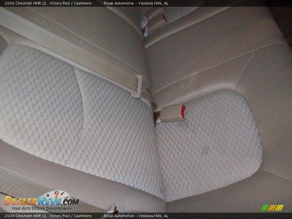 2009 Chevrolet HHR LS Victory Red / Cashmere Photo #24