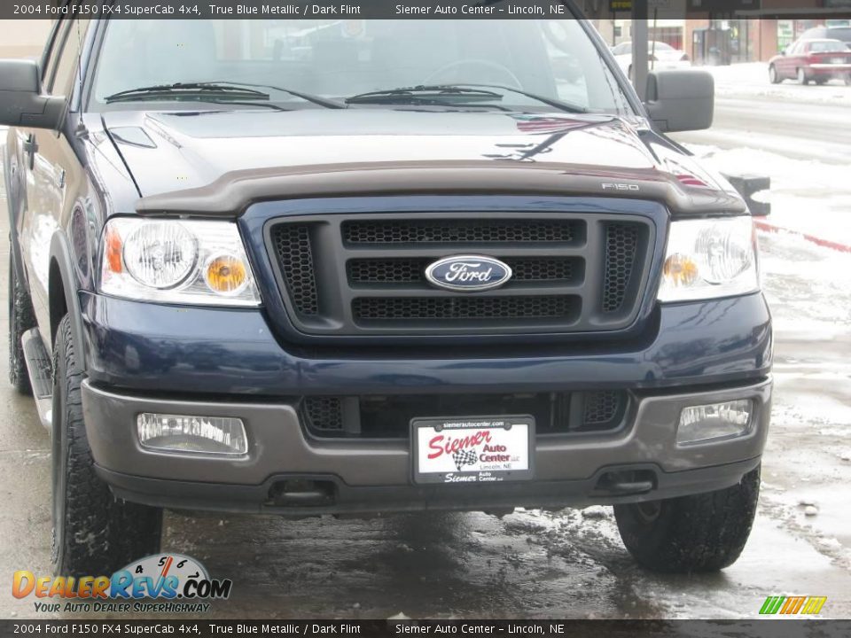 2004 Ford F150 FX4 SuperCab 4x4 True Blue Metallic / Dark Flint Photo #8