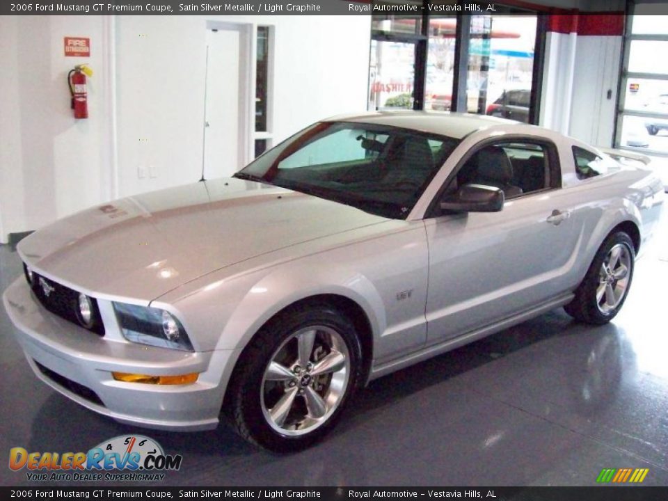 2006 Ford Mustang GT Premium Coupe Satin Silver Metallic / Light Graphite Photo #3