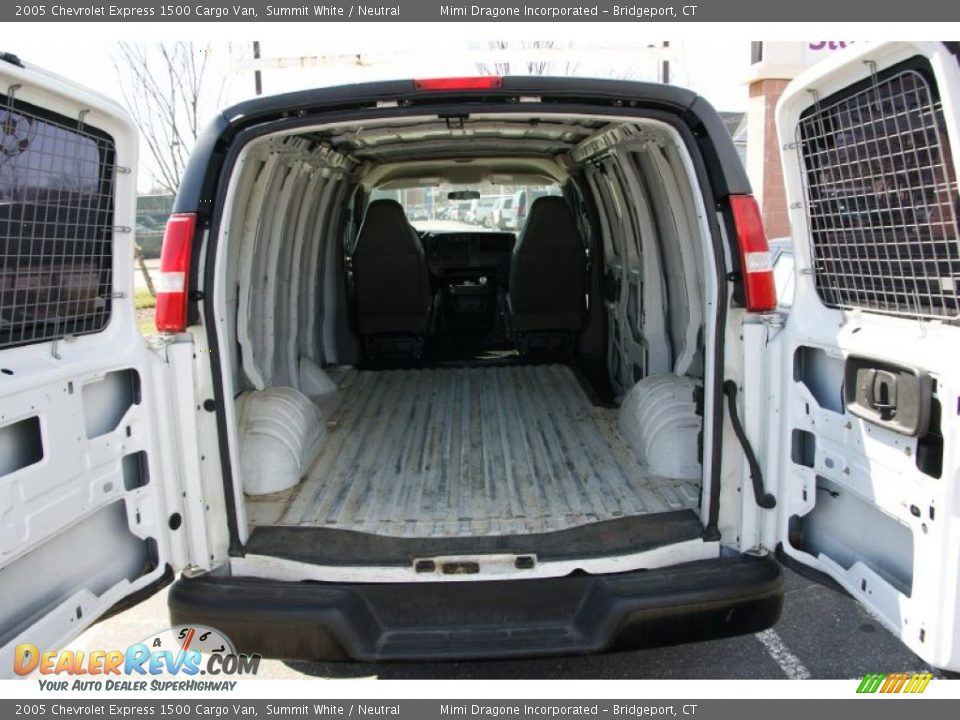 2005 Chevrolet Express 1500 Cargo Van Summit White / Neutral Photo #5