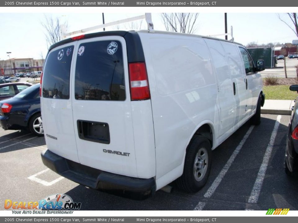 2005 Chevrolet Express 1500 Cargo Van Summit White / Neutral Photo #6