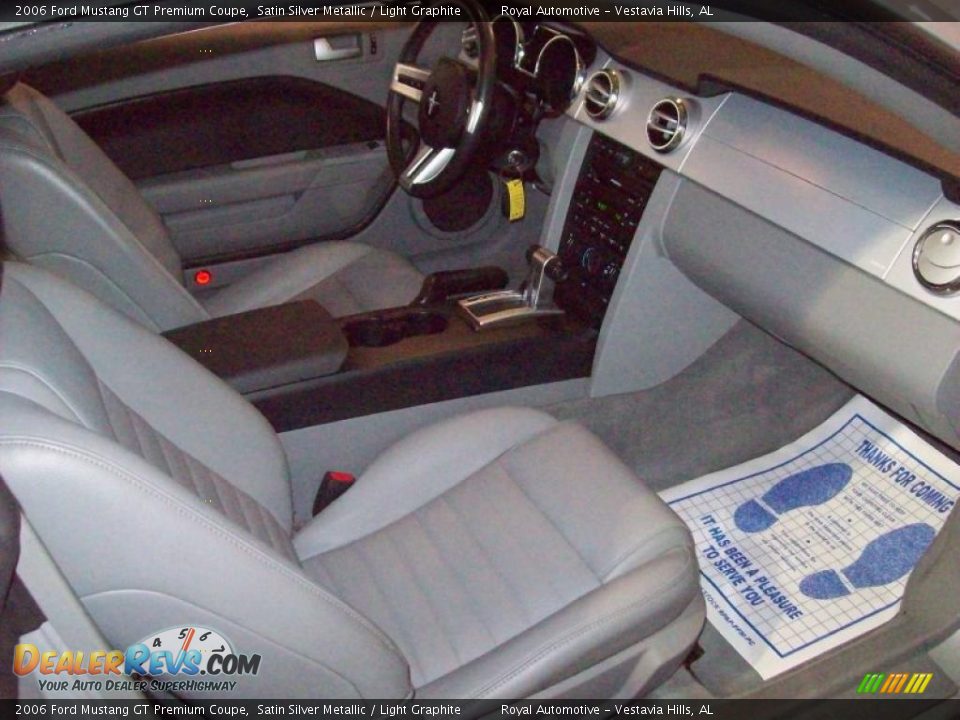 2006 Ford Mustang GT Premium Coupe Satin Silver Metallic / Light Graphite Photo #21