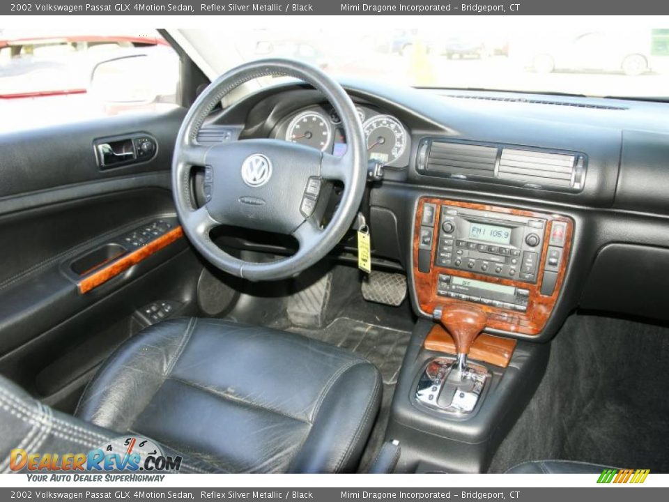2002 Volkswagen Passat GLX 4Motion Sedan Reflex Silver Metallic / Black Photo #15