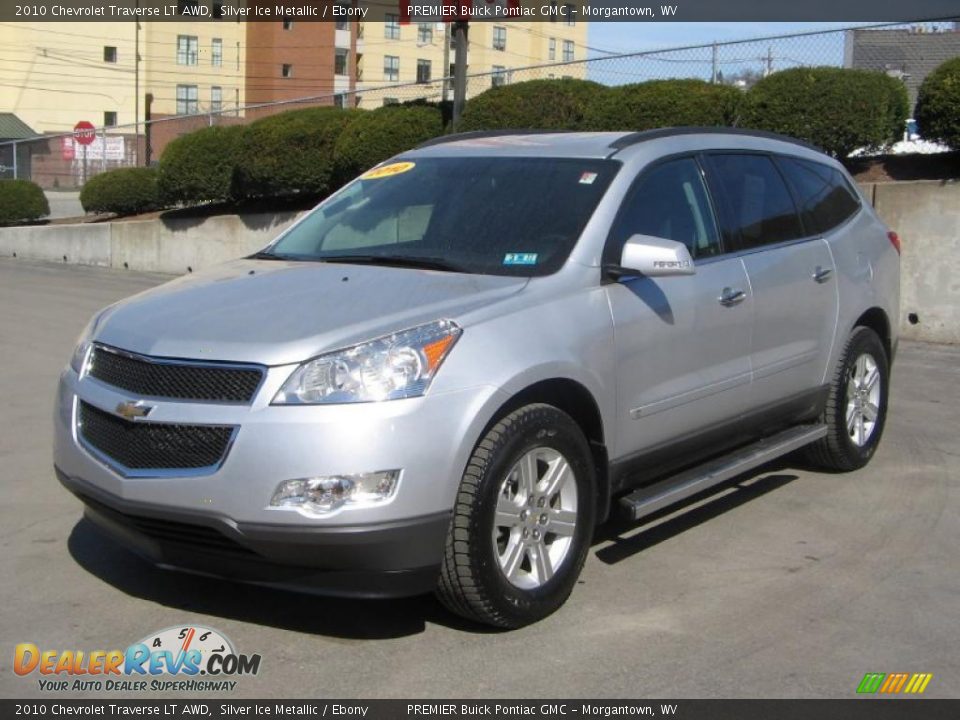 2010 Chevrolet Traverse LT AWD Silver Ice Metallic / Ebony Photo #2